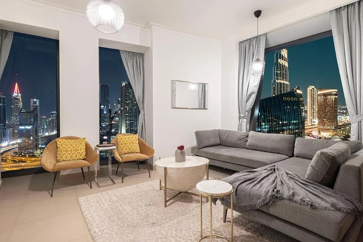 Gorgeous 2Br Burj Khalifa & Fountain View Apartment Dubai